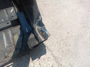 The right central body pillar of a Ford Ecosport 18-22 on the body, dents