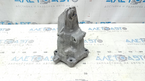 Right engine mount bracket for Mercedes GLC 300 20-22