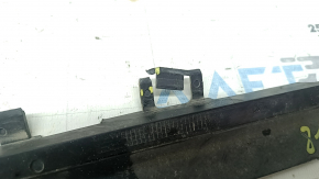 The left radiator deflector on a Ford Escape MK4 2025 hybrid has a broken mount.