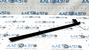 Inner glass seal for the front right door of a Ford Escape MK4 20-25