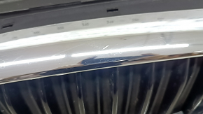 BMW 5 G30 17-22 radiator grille assembly with radiator deflector louvers, chrome, cracked chrome, crack, broken mount, sand