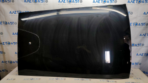 The panoramic roof glass of the Ford Mustang Mach-E 21-23 has a dented trim.
