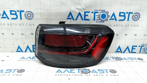 Jeep Compass 22-25 LED right outer fender light has scratches and a broken cap mount.