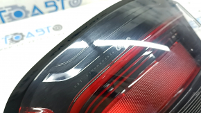 Jeep Compass 22-25 LED right outer fender light has scratches and a broken cap mount.