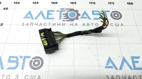 A chip for the wiring of the front bumper of the BMW X7 G07 19-22 on the amplifier, for the shock sensors, signals, and blinds