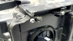 BMW X7 G07 19-22 LED front left headlight, no unit, no seal or bracket, broken mounts, cracks in housing, broken housing, broken glass, sand