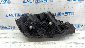 BMW X7 G07 19-22 LED front left headlight, no unit, no seal or bracket, broken mounts, cracks in housing, broken housing, broken glass, sand