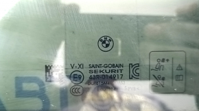 BMW X7 G07 19-24 triplex rear left triangle door glass, tinted, broken mount, scratches on the glass