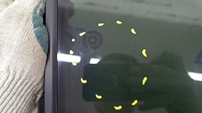 BMW X7 G07 19-24 triplex rear left triangle door glass, tinted, broken mount, scratches on the glass