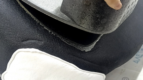 The trunk floor covering of a BMW X7 G07 19-25 without a spare tire, needs cleaning, the foam has peeled off, scratches on the lid