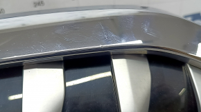 BMW X7 G07 19-22 radiator grille without night vision, under the camera, dents, sand, broken fasteners