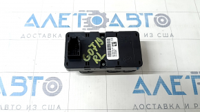 Buttons for folding 3rd row of seats BMW X7 G07 19-