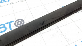 Door-glass molding, central rear right, Hyundai Ioniq 5 22-24, black, worn