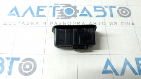 BMW X7 G07 19-22 trunk lid closing button with lock