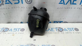 Small Coolant Expansion Tank for BMW X7 G07 19-25 3.0T