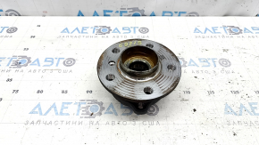 Front left hub BMW X7 G07 19- AWD