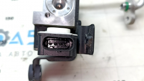 Hyundai Ioniq 5 22-24 air conditioner heater valve with tube and bracket, broken housing