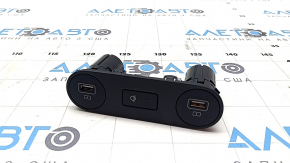 Hyundai Ioniq 5 22-24 USB Hub complete with cover and sensor