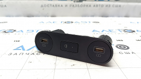 Hyundai Ioniq 5 22-24 USB Hub complete with cover and sensor