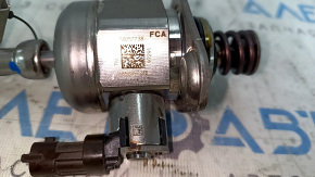 High-pressure fuel pump for Jeep Compass 23-25 2.0T with a tube