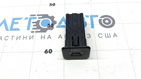 Jeep Compass 22-25 rear center console USB hub, scratches