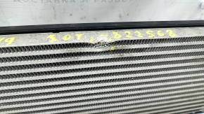 BMW X7 G07 19-25 3.0T transmission cooling radiator is dented