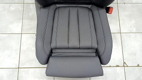 BMW X7 G07 19-22 passenger seat with airbag, electric, heated, leather, black, sport, scratches on the back