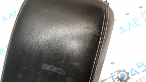 Jeep Cherokee KL 14-18 leather armrest, black, white stitching, tread, worn