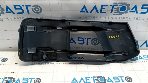 Left front bumper grille for Audi Q7 16-19, chrome, for parking sensors without radar, broken mount, broken mount