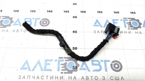 A small chip for the BMW X7 G07 21-25 SRS airbag computer module.
