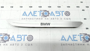 Rear right door sill insert for BMW X7 G07 19-25, chrome with backlight, scratches