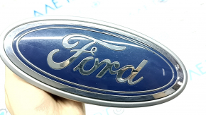 Ford Escape MK3 17-18 grille emblem, scratches, broken mount