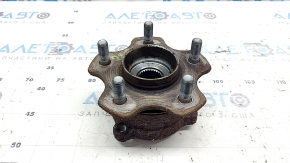 Infiniti QX50 19-25 AWD rear left wheel hub rusty