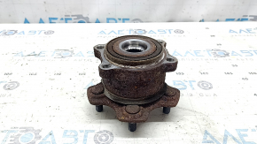 Infiniti QX50 19-25 AWD rear right hub rusty