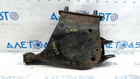 Lower control arm under the rear left spring, Infiniti QX50 19-20, rusty