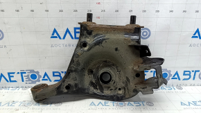 Lower control arm under the rear right spring, Infiniti QX50 19-25, rusty