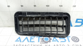 The right ventilation shield of the Hyundai Sonata 20-23 is bent.
