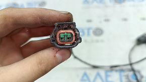 The rear bumper wiring for a Hyundai Sonata 20-22 SE without parking sensors is missing a connector.
