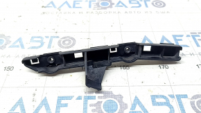 The front bumper mount on the left Nissan Rogue Sport 17-22 is broken.