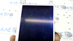 The monitor, display, and navigation of the Audi Q5 8R 09-17 are worn out.