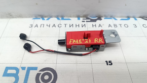 Antenna amplifier for the 2021-2023 Ford Mustang Mach-E