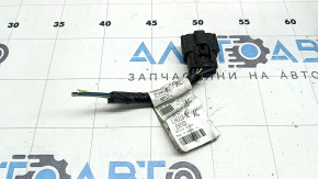 Lincoln MKZ 17-20 right headlight connector, small, 6 pins