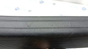 Audi Q5 8R 09-17 black outer rear right door sill trim, scratches, crack