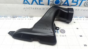 Tesla Model Y 20-25 passenger footwell duct crack