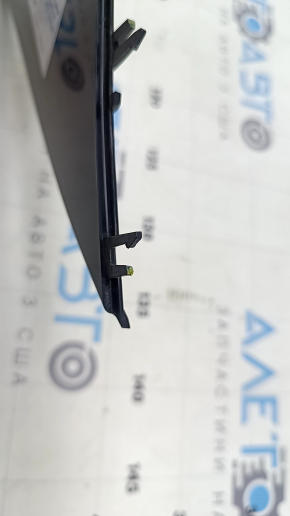 Tesla Model Y 20-25 exterior left triangle mirror cover, gloss black, minor scratches, broken fasteners