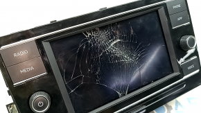 VW Jetta 2020-23 6.5" Touchscreen Radio, Broken