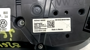 VW Jetta 2021-21 instrument cluster, 73k, scratches, chip
