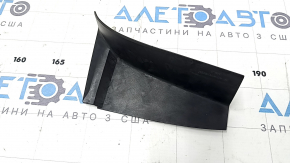 The left outer wing light cover for a VW Jetta 19-24 has a broken mount.