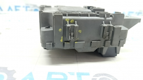 The fuse box under the dashboard of the Honda Accord 18-20 hybrid has broken fasteners.