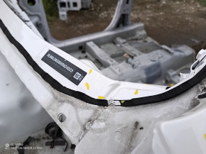 Lincoln MKZ 13-20 hybrid front left quarter panel, white UG, dents